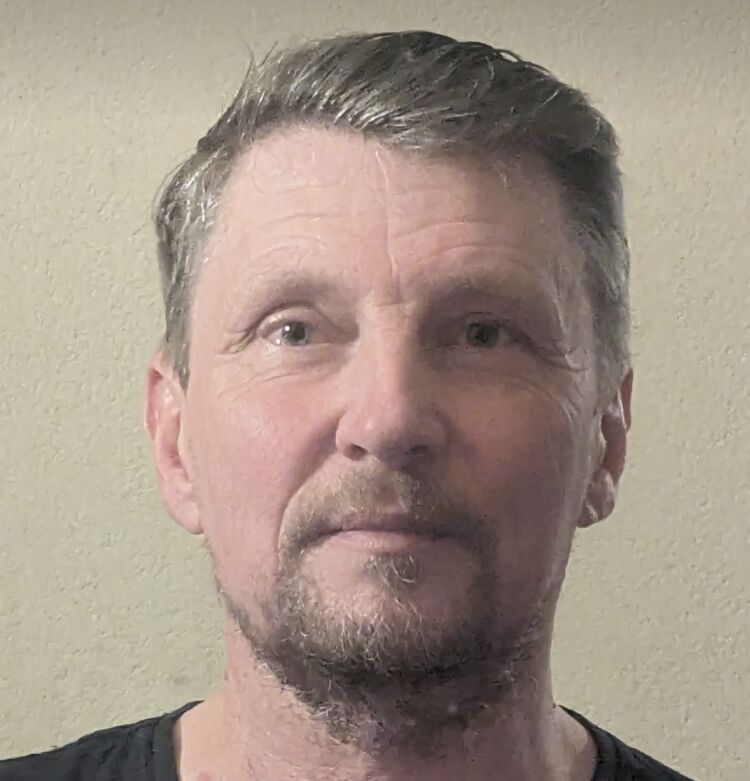 ���� 38890460 ������� Evgenii, 59 ���, ���� ���������� � Bohnice