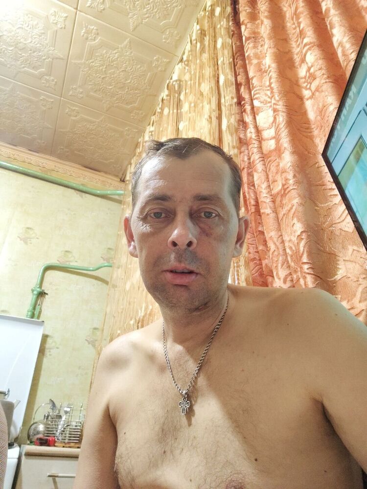  40924740  , 44 ,    