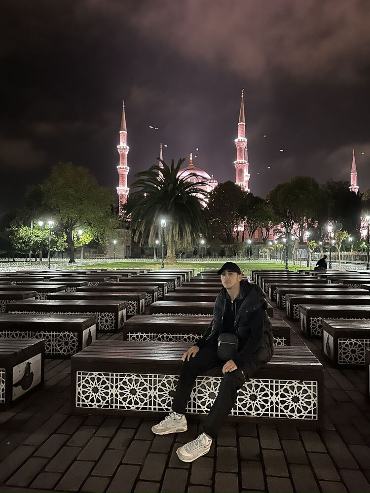  43969840  , 22 ,    Chai Nat