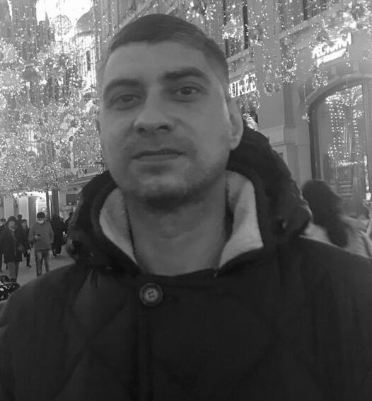  31458510  Sadykov, 39 ,    
