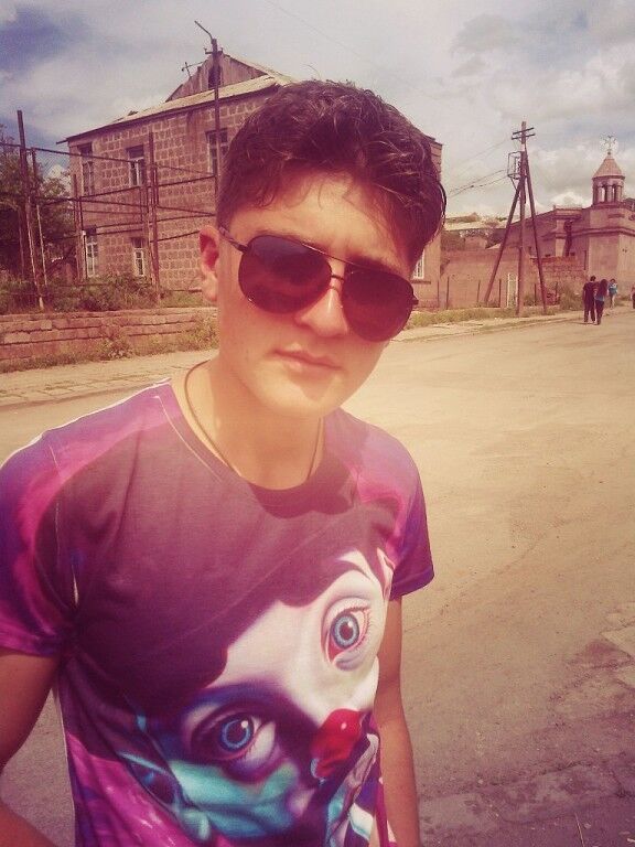  4793510  Noname, 40 ,    