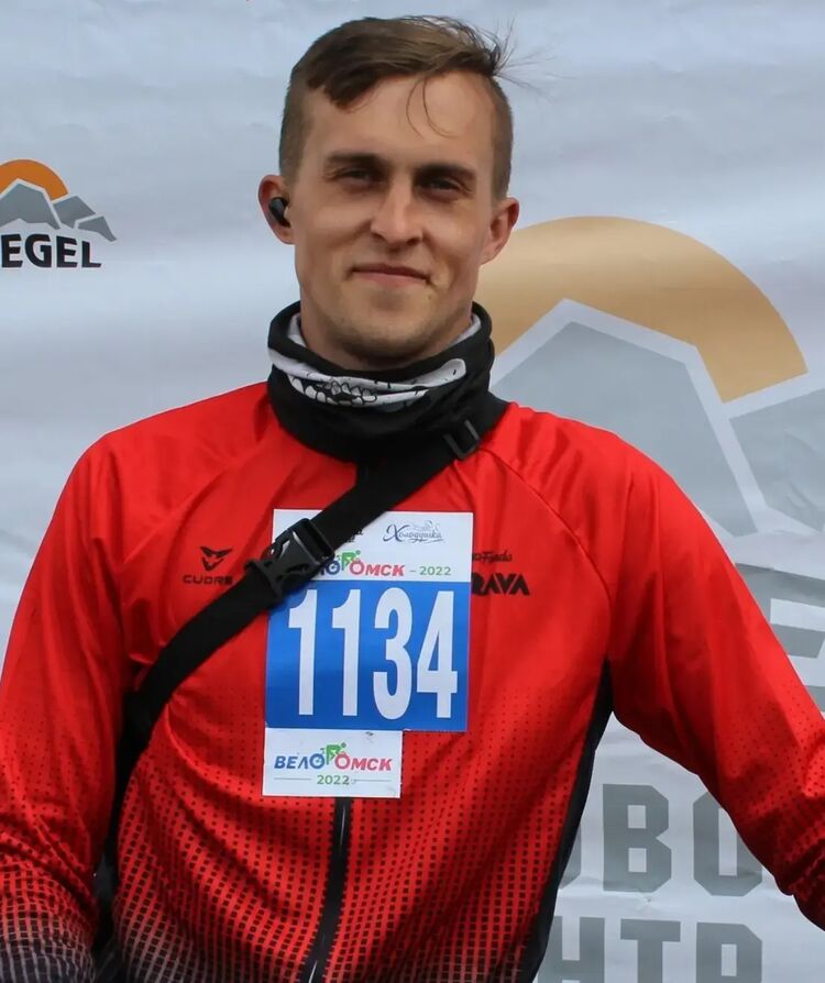  ,   Viktor, 31 ,   