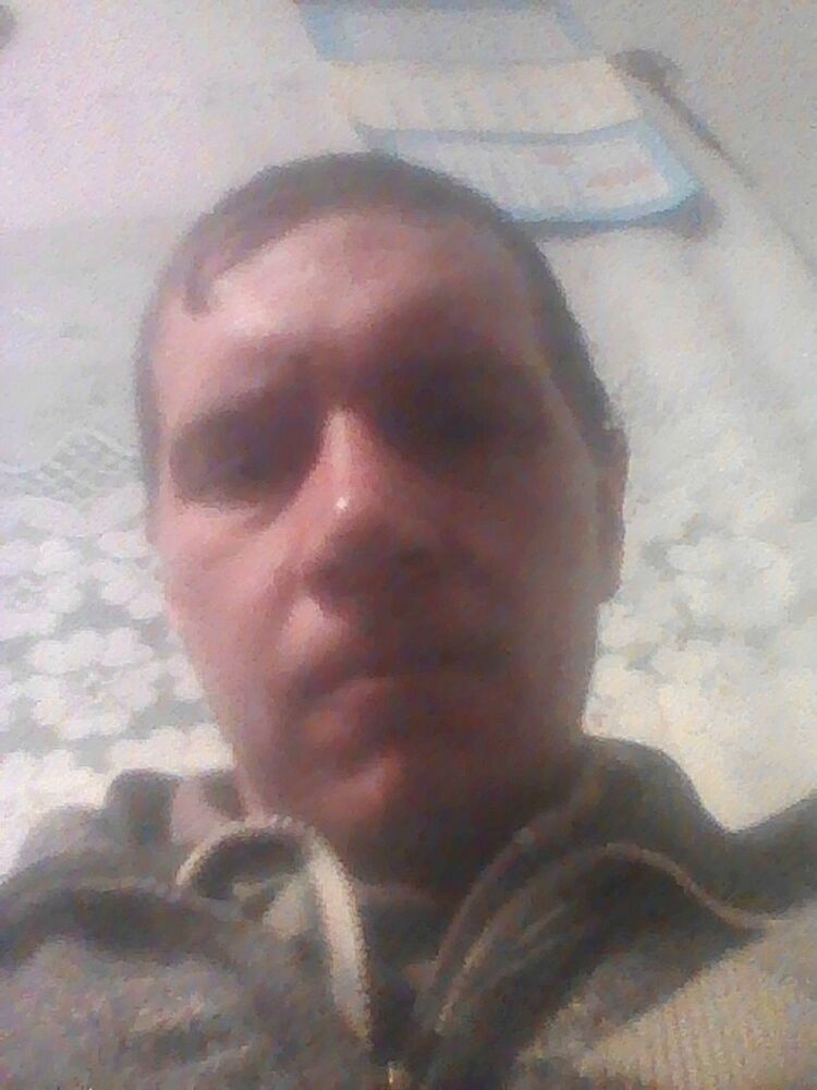  Targu Jiu,   , 40 ,   ,   , c 