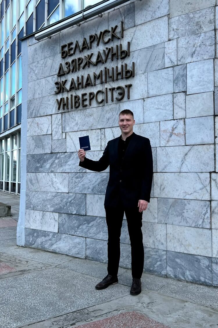  52583480  Nikita, 28 ,    