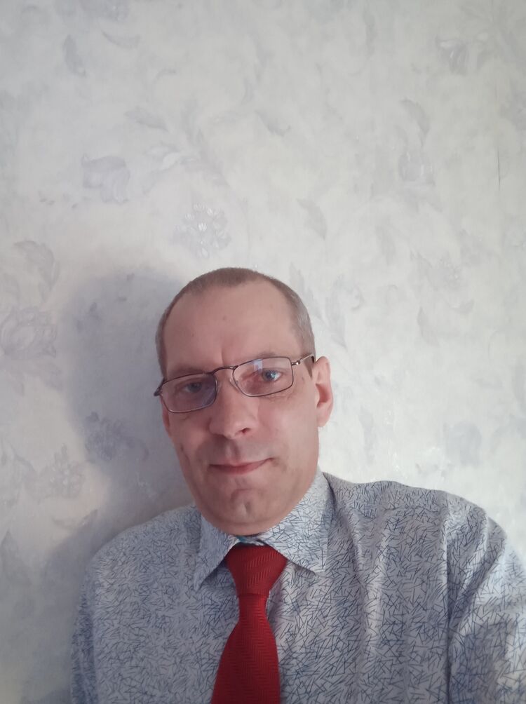 42661030  Andrei, 50 ,    