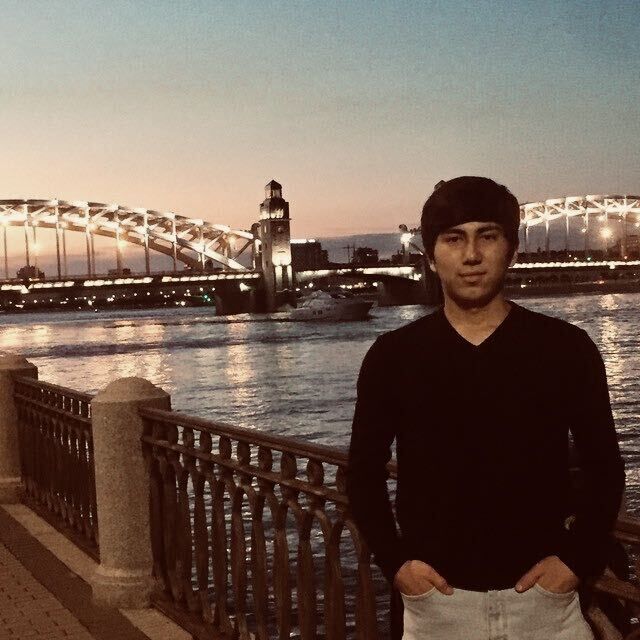  33362540  Ali, 22 ,    -