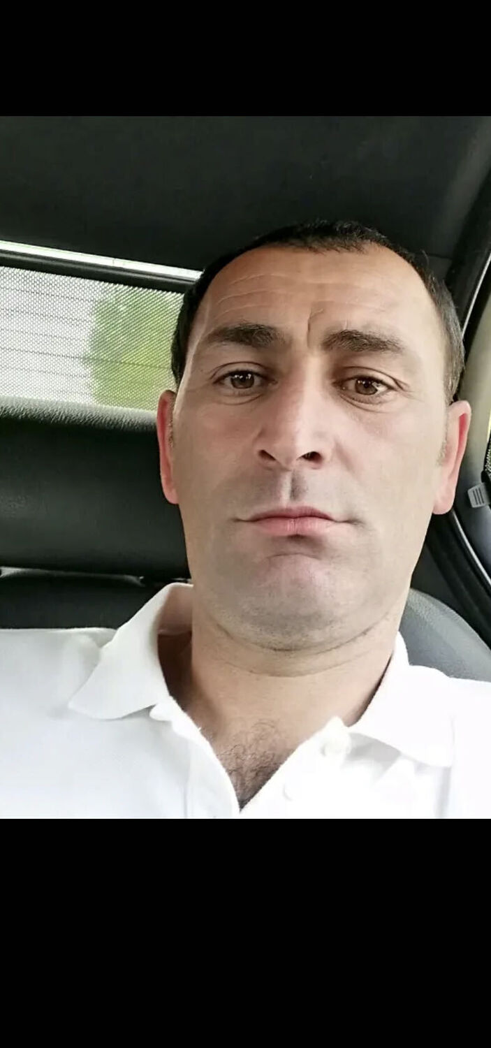  40422930  , 46 ,    