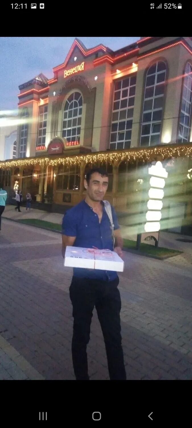  37829980  Norayr, 42 ,    -