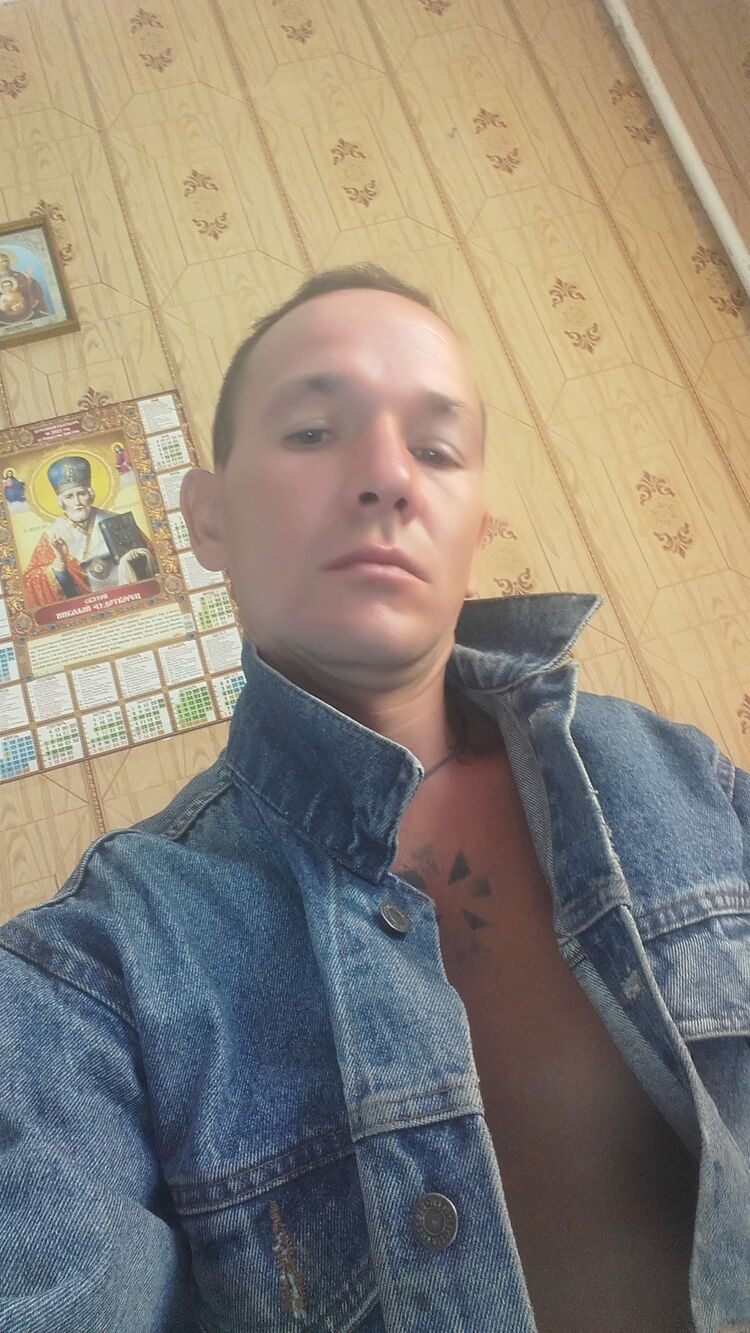  ,   Aleksandr, 40 ,   ,   , c , 