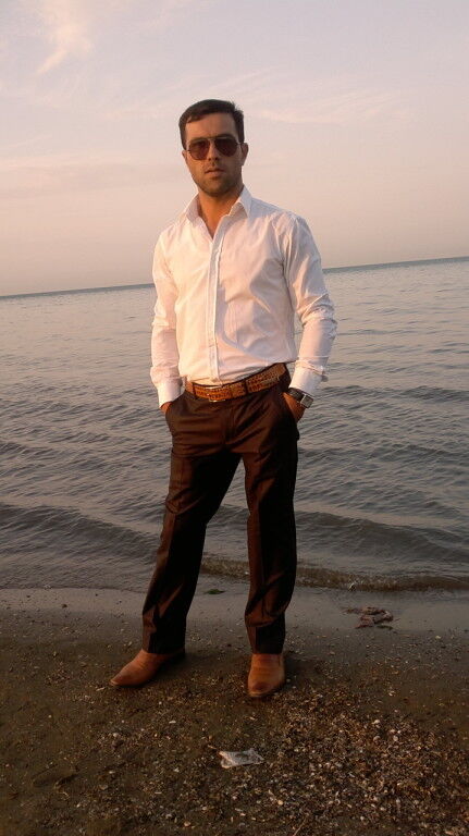  5688460  Ramin, 46 ,    