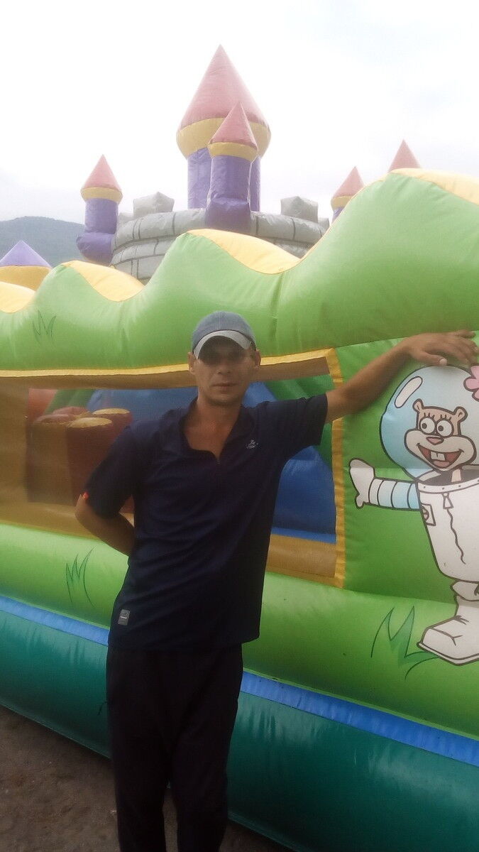  -,   Yura, 39 ,   ,   , c 