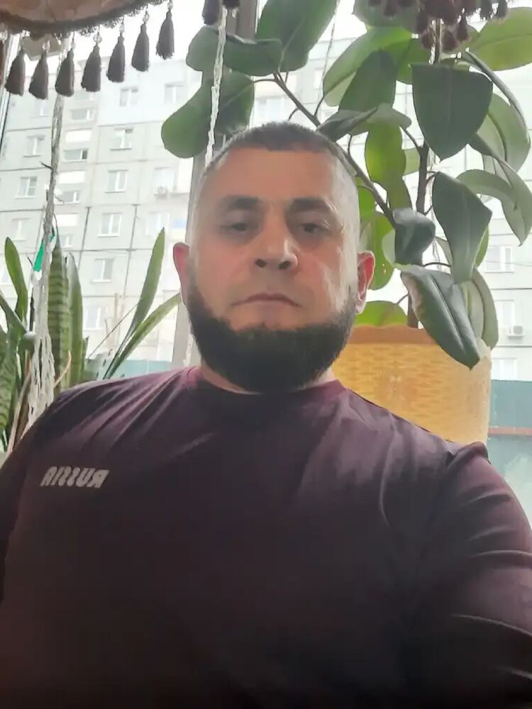  29946890  , 57 ,    