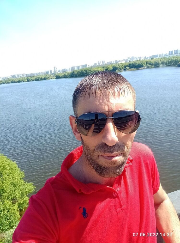  ,   Armen, 39 ,   ,   , c 