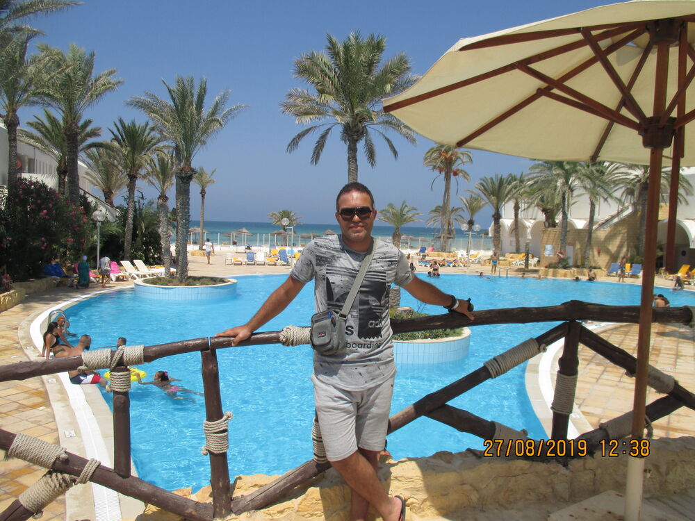 ���� 23872600 ������� Khaled, 44 ����, ���� ���������� � Tunis