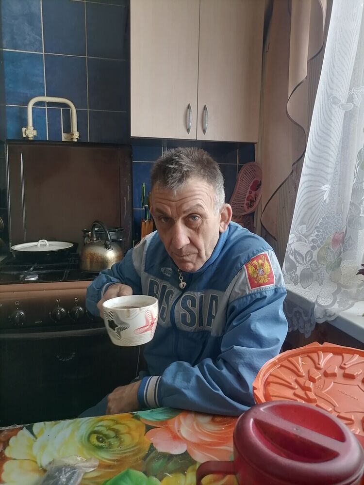  22373460  , 54 ,    