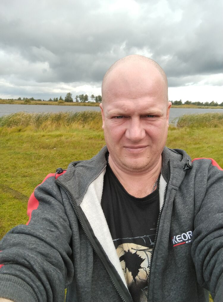  ,   Anatoly, 40 ,   