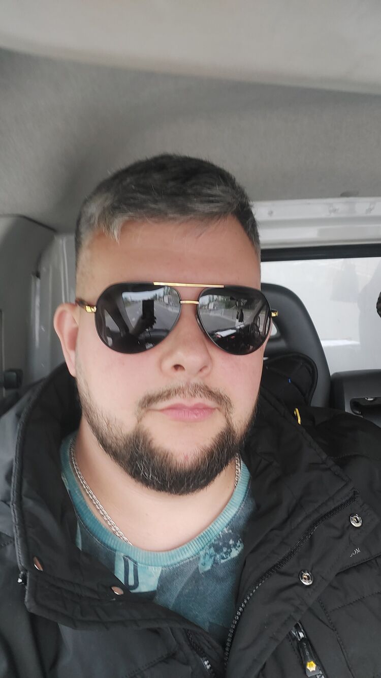  52669580  , 37 ,    