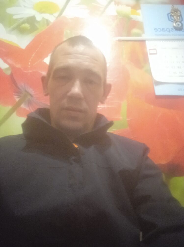  26267580  Sergey, 46 ,    
