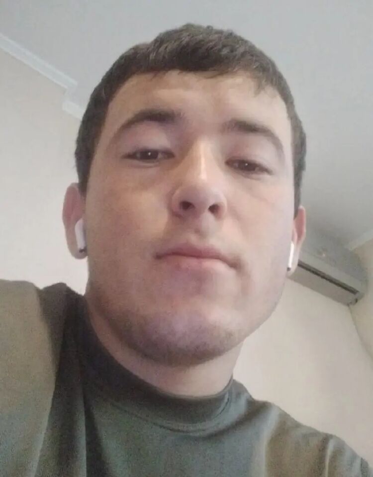  ,   Akbar, 24 ,   ,   