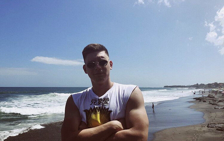 ���� 19519180 ������� ����, 37 ���, ���� ���������� � �����