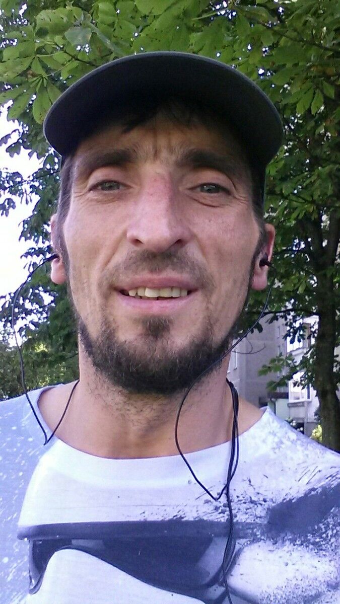  16922690  Dima, 48 ,    