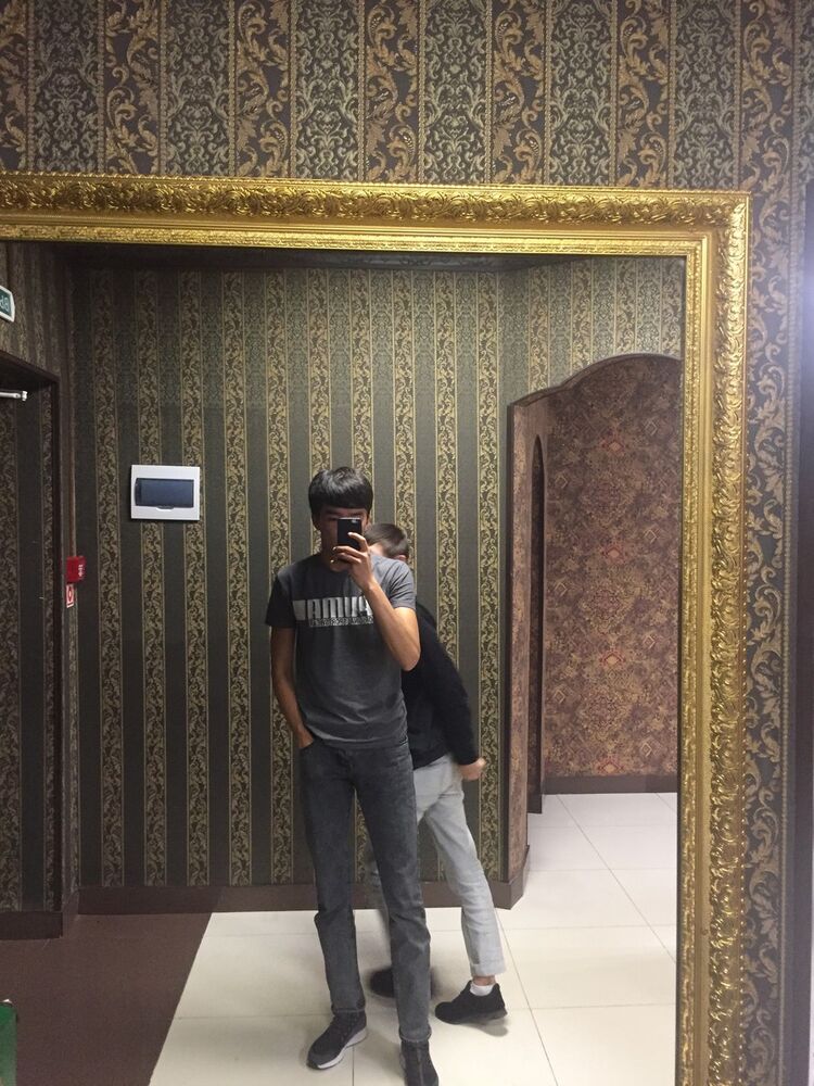  16990050  Ukesh, 28 ,    -