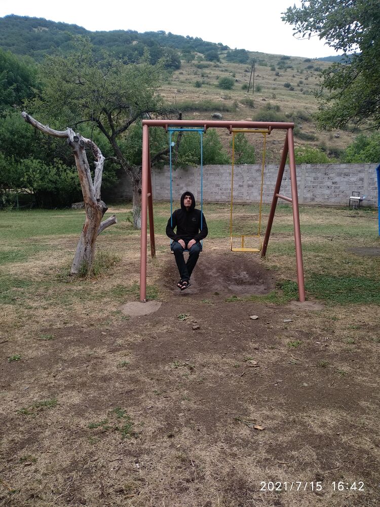  ,   Aleks, 21 ,   ,   , c 