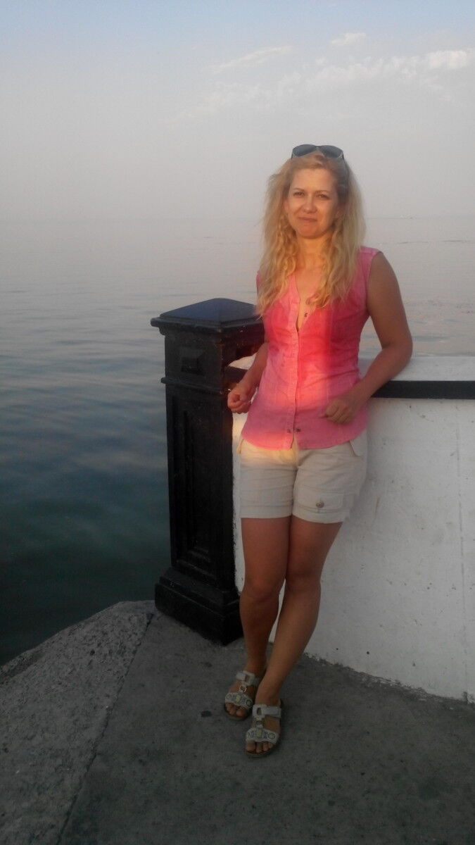  7276190  Olga, 52 ,    