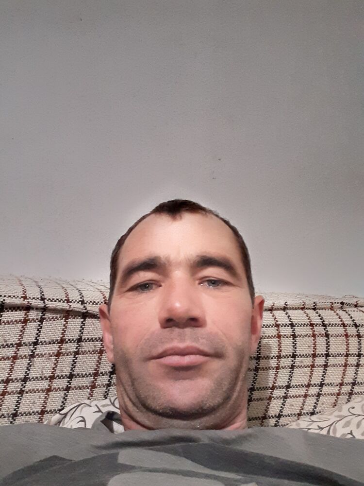  30728230  Iura, 44 ,    