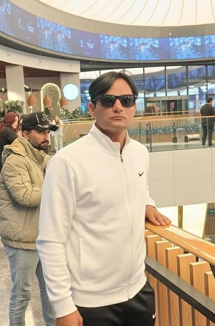  54730690  Shaid Anwar, 30 ,    