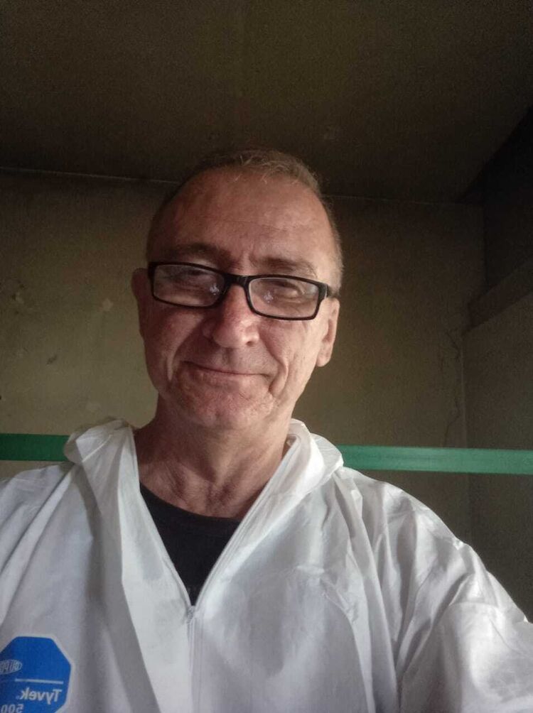  48289020  Igor, 58 ,    
