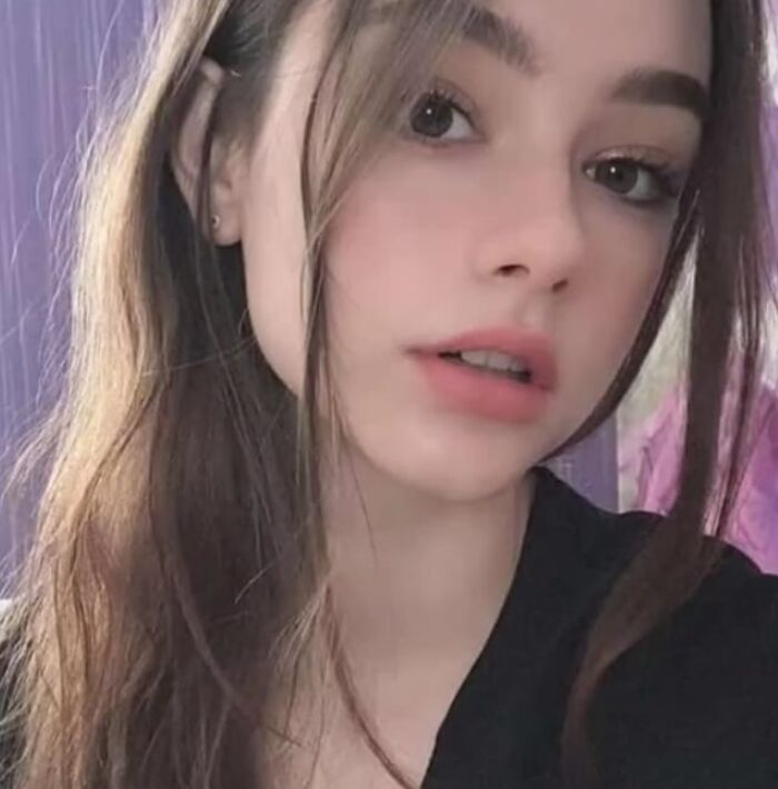  ,   Emilia, 23 ,   ,   