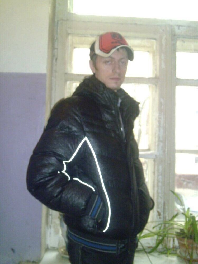  22013140  Nikolay, 39 ,    