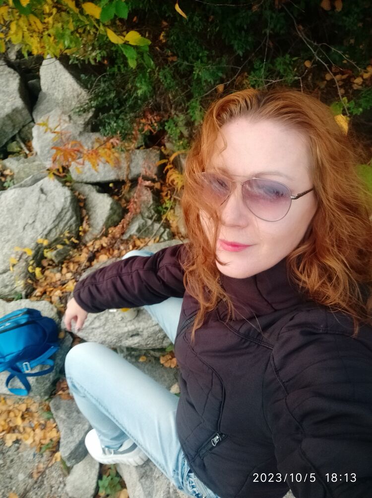  ,   Lara, 40 ,   ,   , c 
