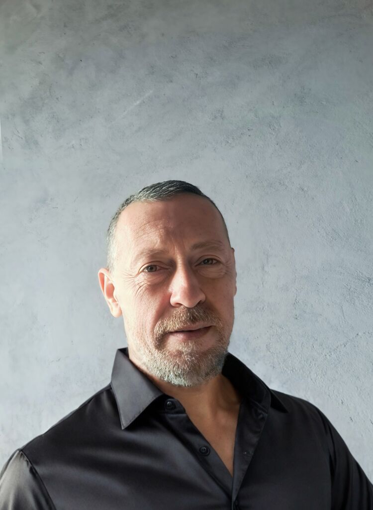  ,   Bobby, 48 ,   ,   , c , 