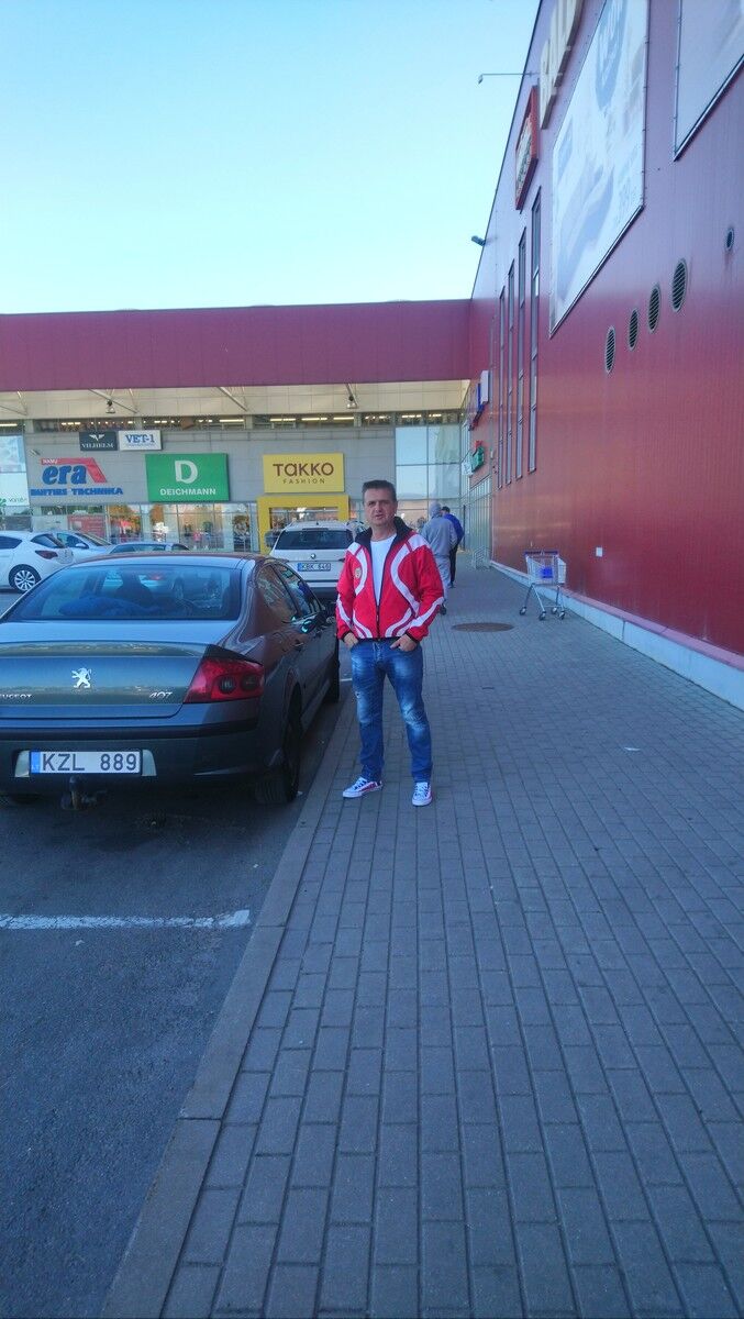  17451350  Saha, 51 ,    