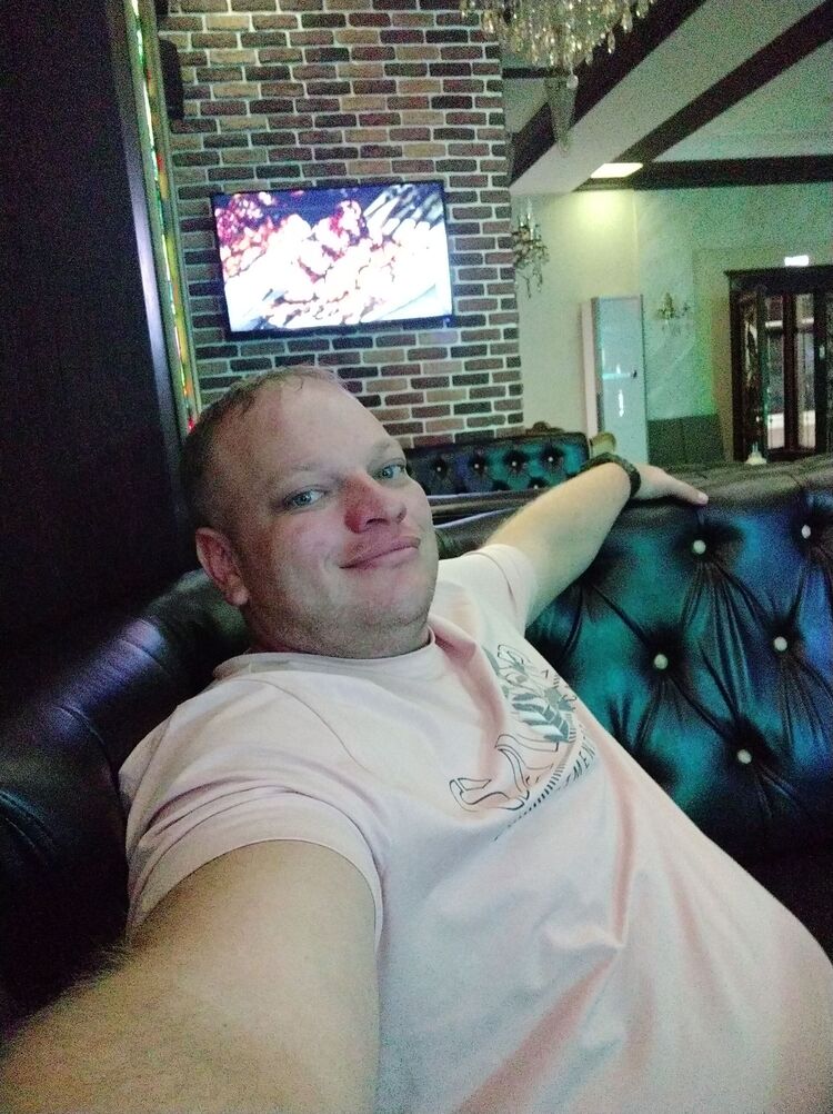  ,   Sergey, 38 ,   ,   