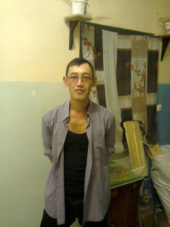  25349650  Seryk, 43 ,    