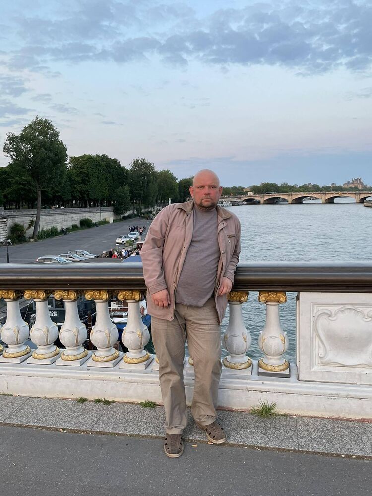  53409690  KIRILL, 48 ,    