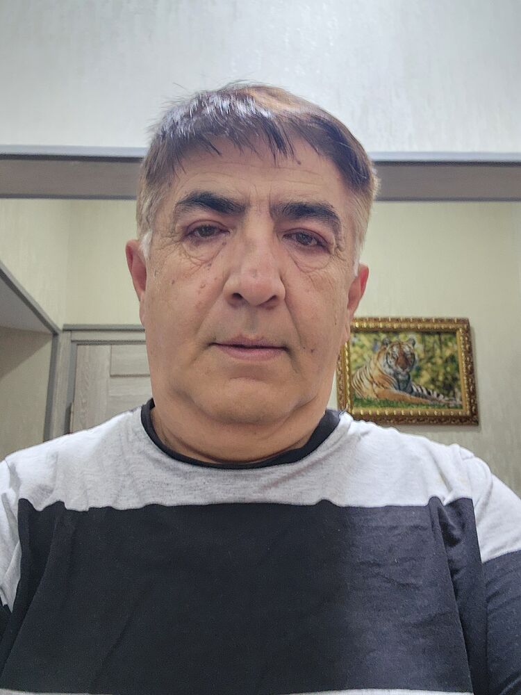  ,   Shavkat, 61 ,   c 