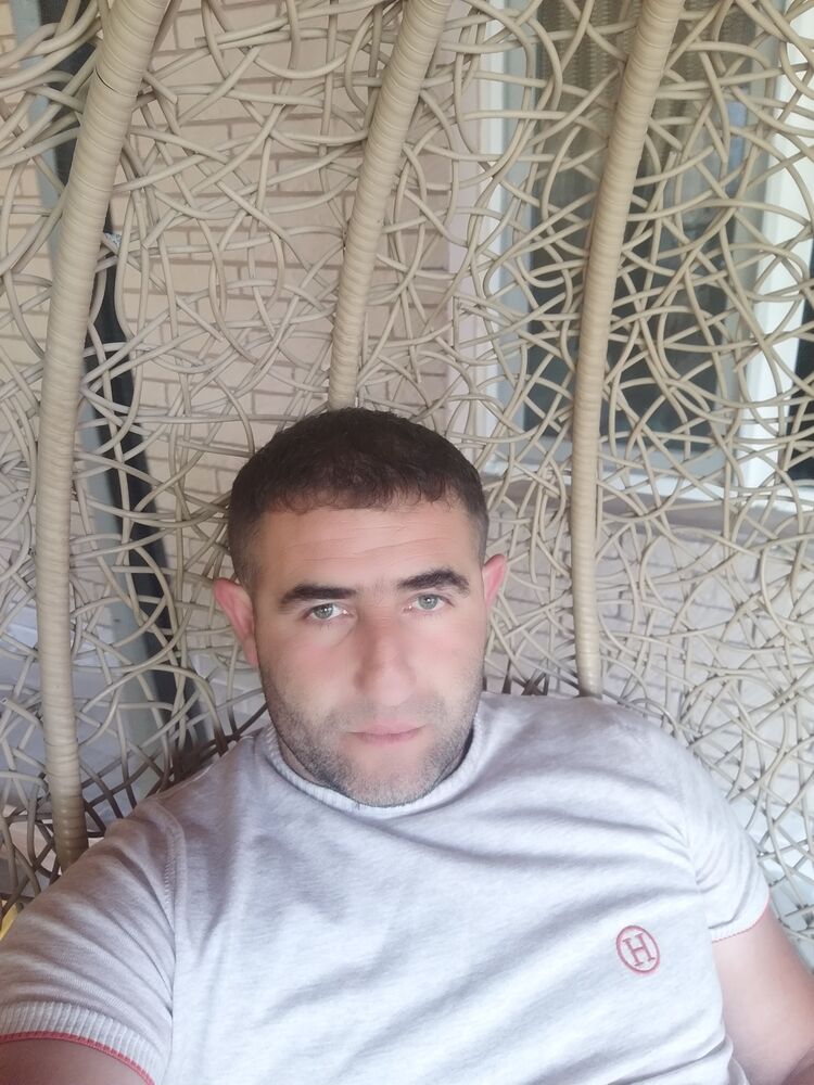  35895650  Dima, 39 ,    