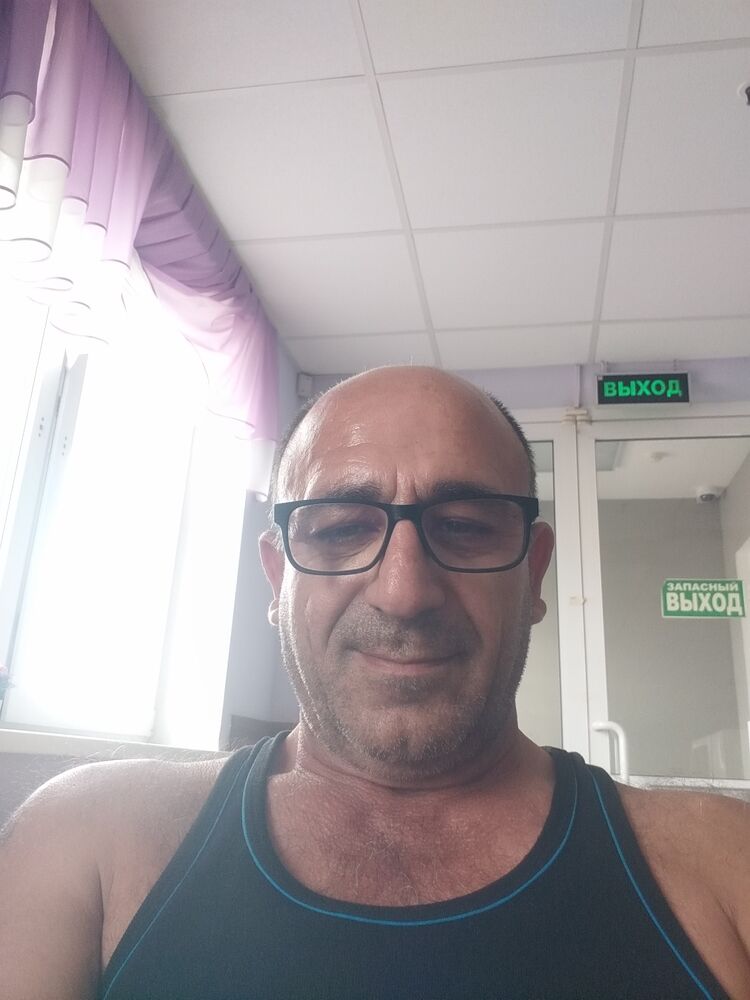  43775210  , 56 ,    