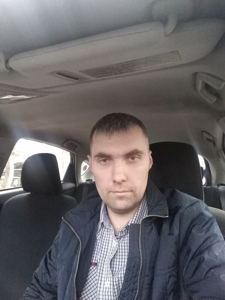  29206770  Valentin, 35 ,    