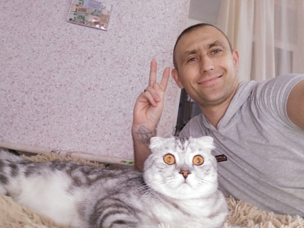  37323520  Leonid, 43 ,    