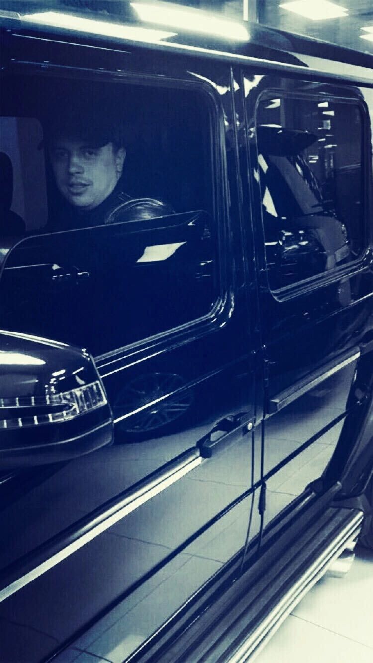  27592200  Maksim, 30 ,    