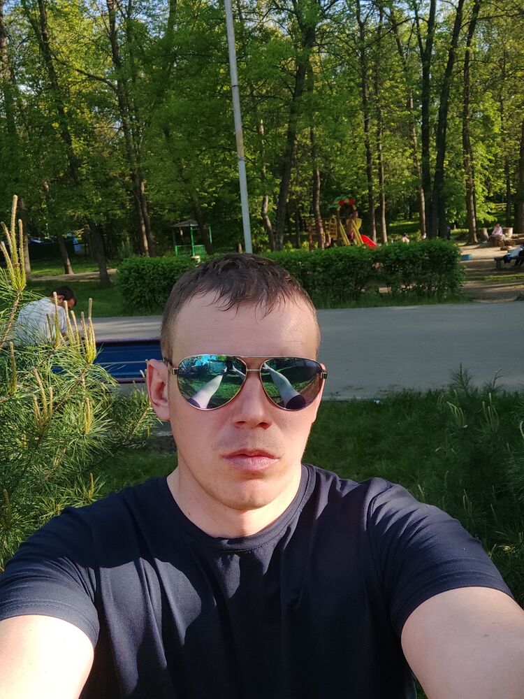  ,   Yan, 32 ,   ,   