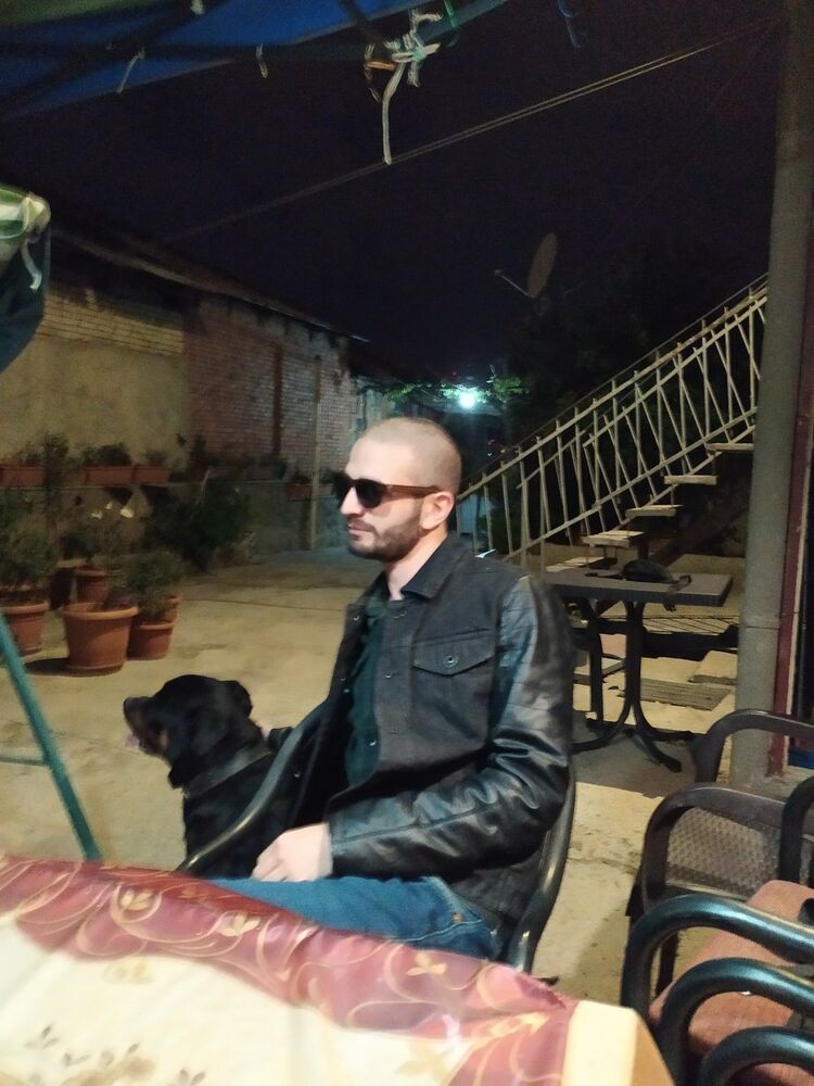  ,   Davit, 31 ,   ,   , c 