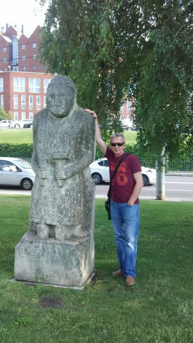  ,   Viktor, 69 ,   ,   , c 