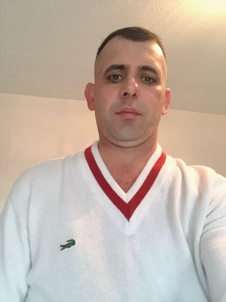  ,   Raad, 44 ,   ,   