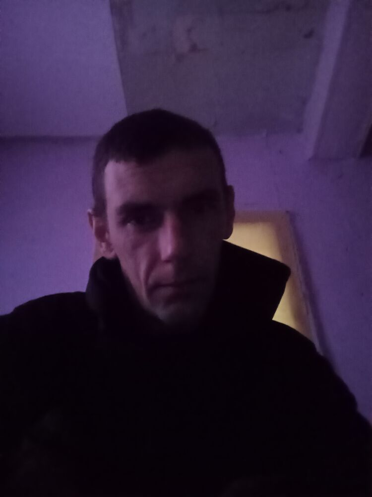  ,   Sergei, 34 ,   ,   
